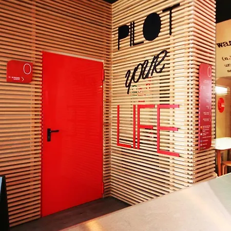 Pilot Design Hostel&bar Porto