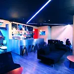 Pilot Design & Bar Порту