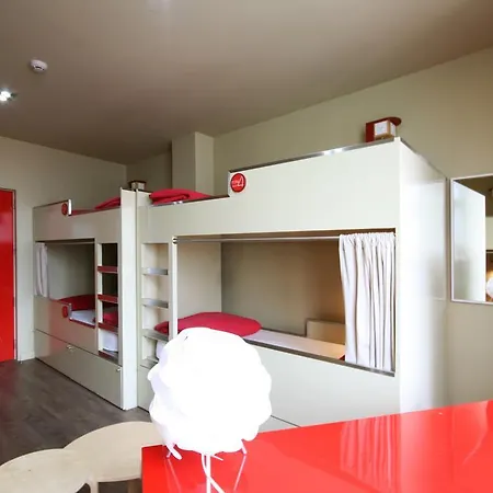 Pilot Design Hostel&bar