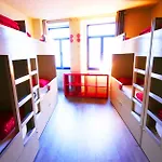 Albergue Pilot Design & Bar