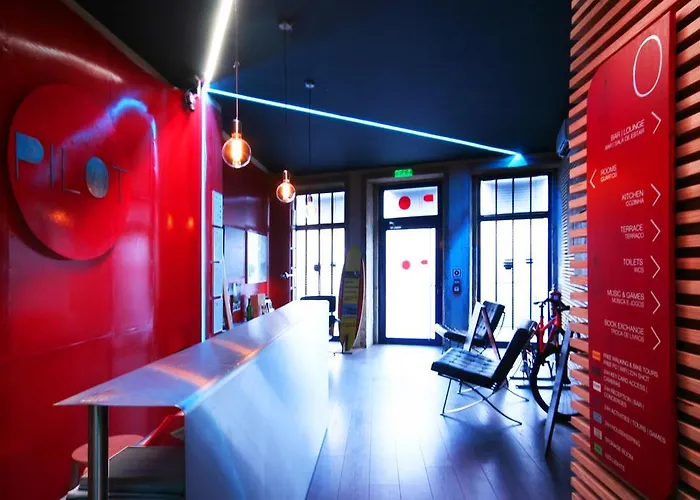 旅馆 导航设计酒吧旅馆