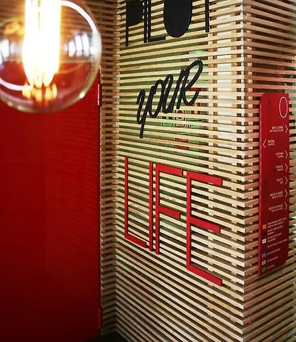 Pilot Design Hostel&bar Porto